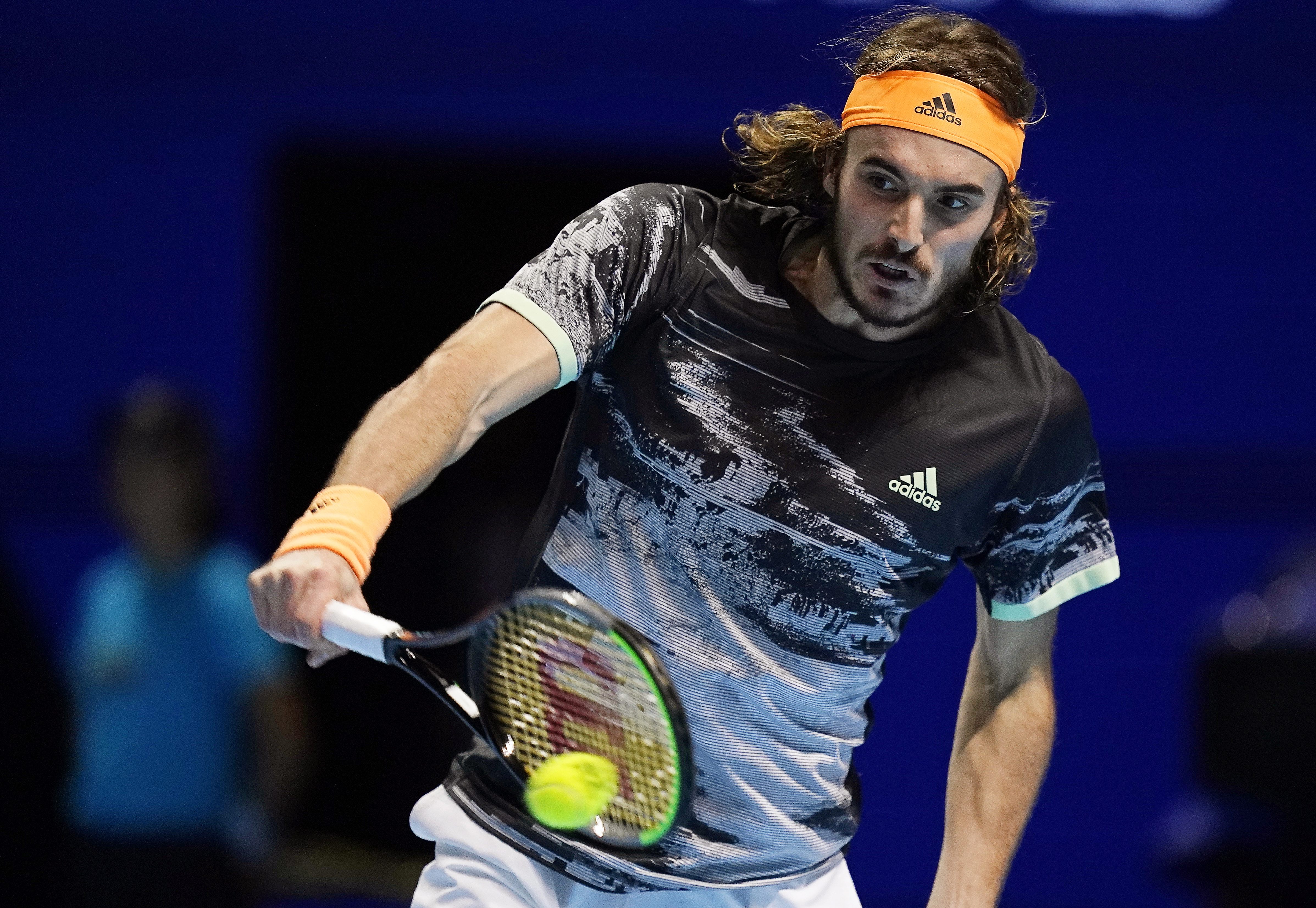 关于世界网球队碾压日本网球队，西西帕斯绝境逆转的信息