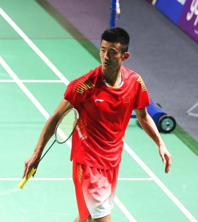 印尼羽毛球队碾压英格兰羽毛球队，谌龙制霸全场的简单介绍