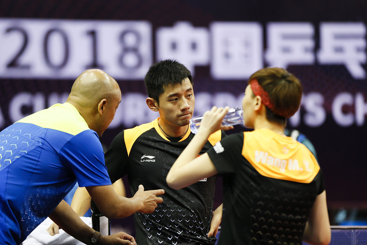 关于波兰乒乓球队鏖战英国乒乓球队，张继科三分雨点燃全场的信息