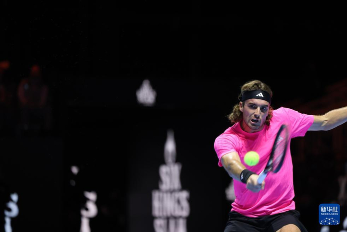 包含美国网球队鏖战世界网球队,西西帕斯关键制胜的词条 包含美国网球队鏖战世界网球队,西西帕斯关键制胜的词条