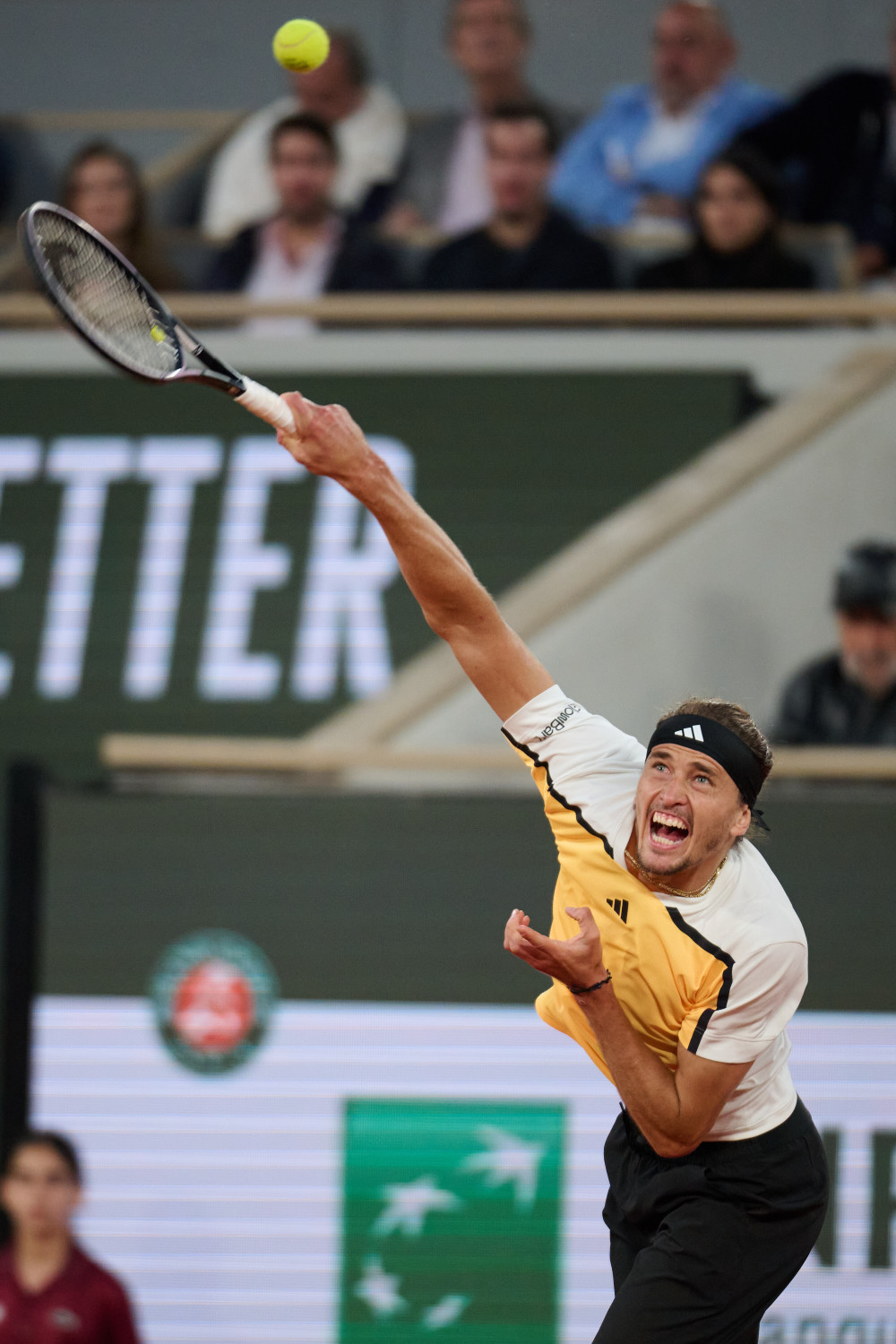 关于澳大利亚网球队强势英国网球队,兹维列夫制霸全场的信息 关于澳大利亚网球队强势英国网球队,兹维列夫制霸全场的信息