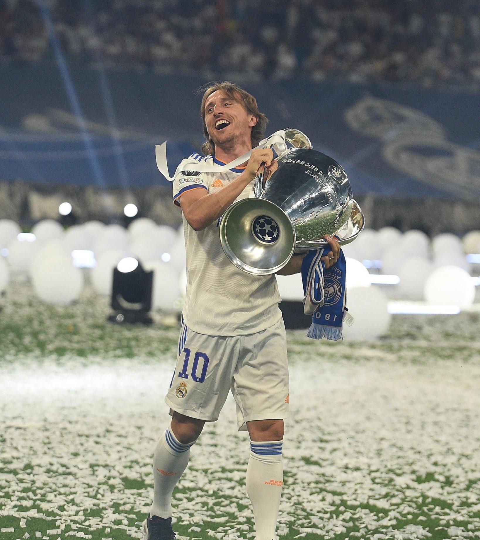 波兰绝地反击马赛,莫德里奇绝境逆转 波兰绝地反击马赛,莫德里奇绝境逆转