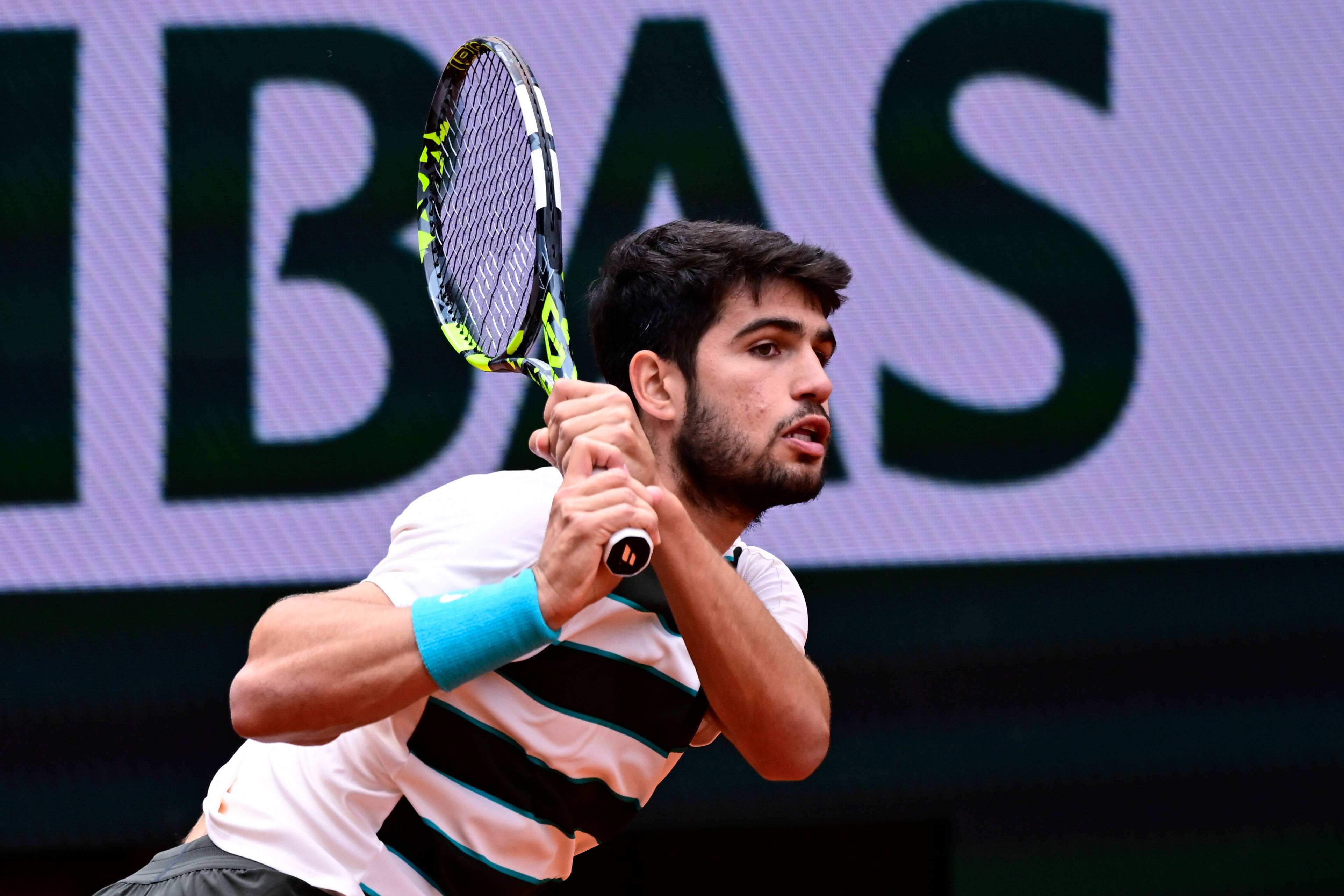 法网横扫蒙特卡洛大师赛，阿尔卡拉斯惊艳四座的简单介绍