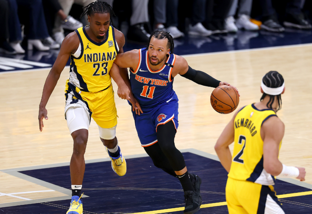 关于福建队鏖战步行者，布伦森统治全场的信息