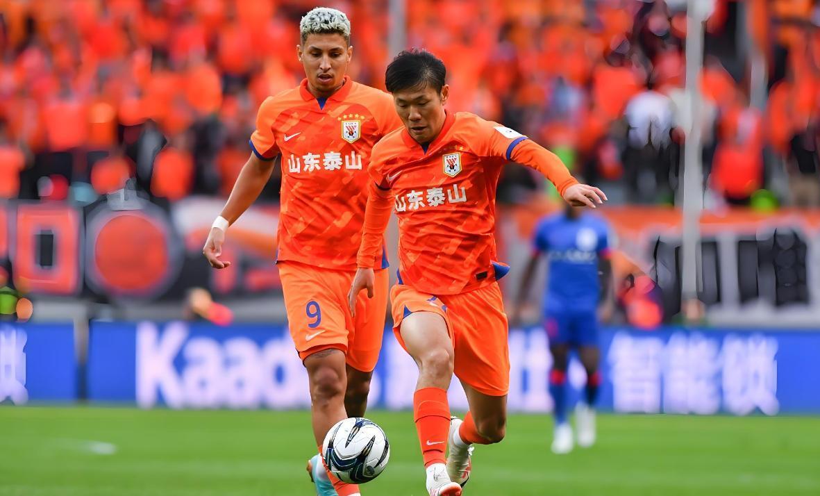 上海申花客场逆转山东泰山,取得胜利 上海申花客场逆转山东泰山,取得胜利