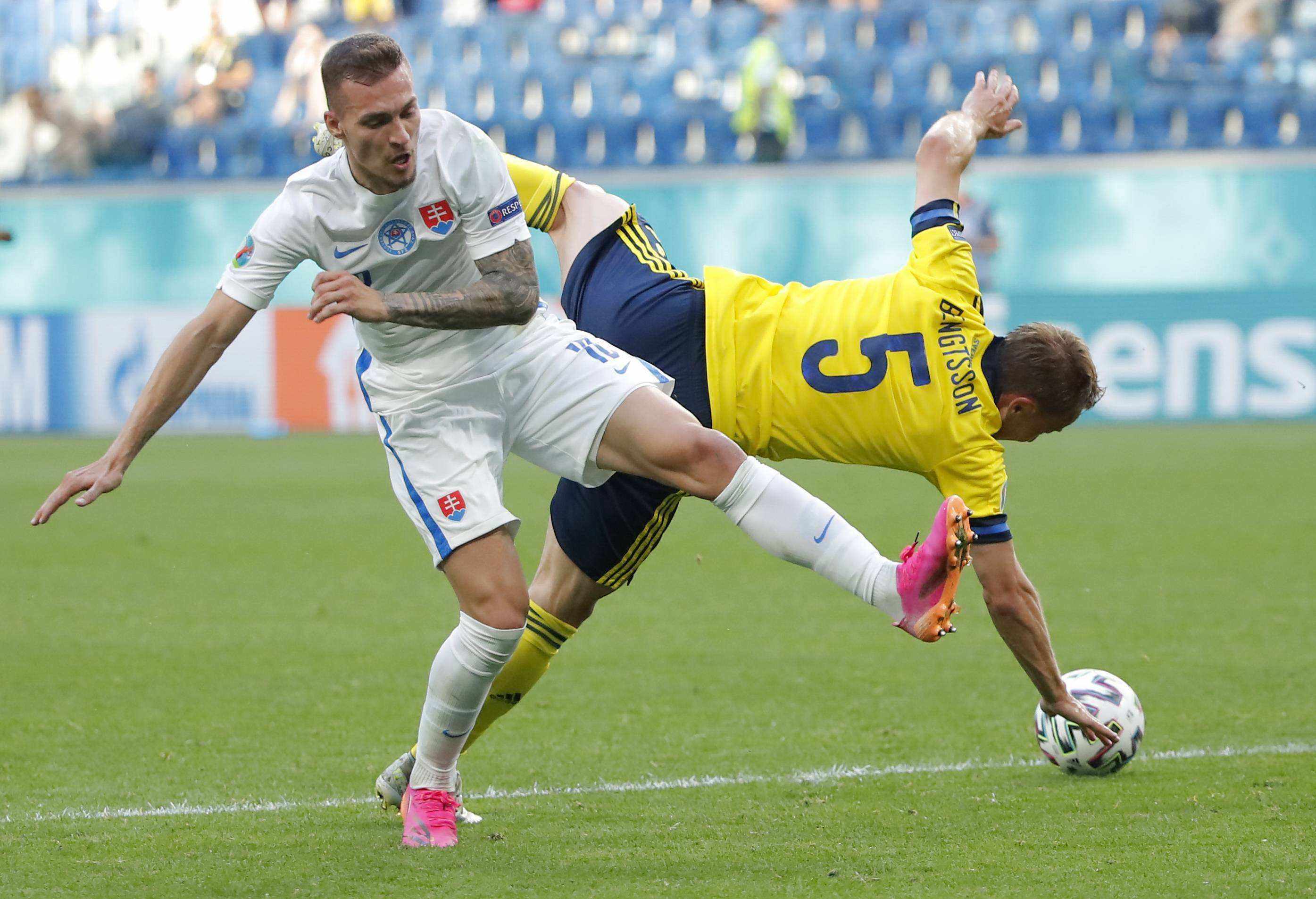 关于欧国联赛程挑战，球队备战备受压力的信息