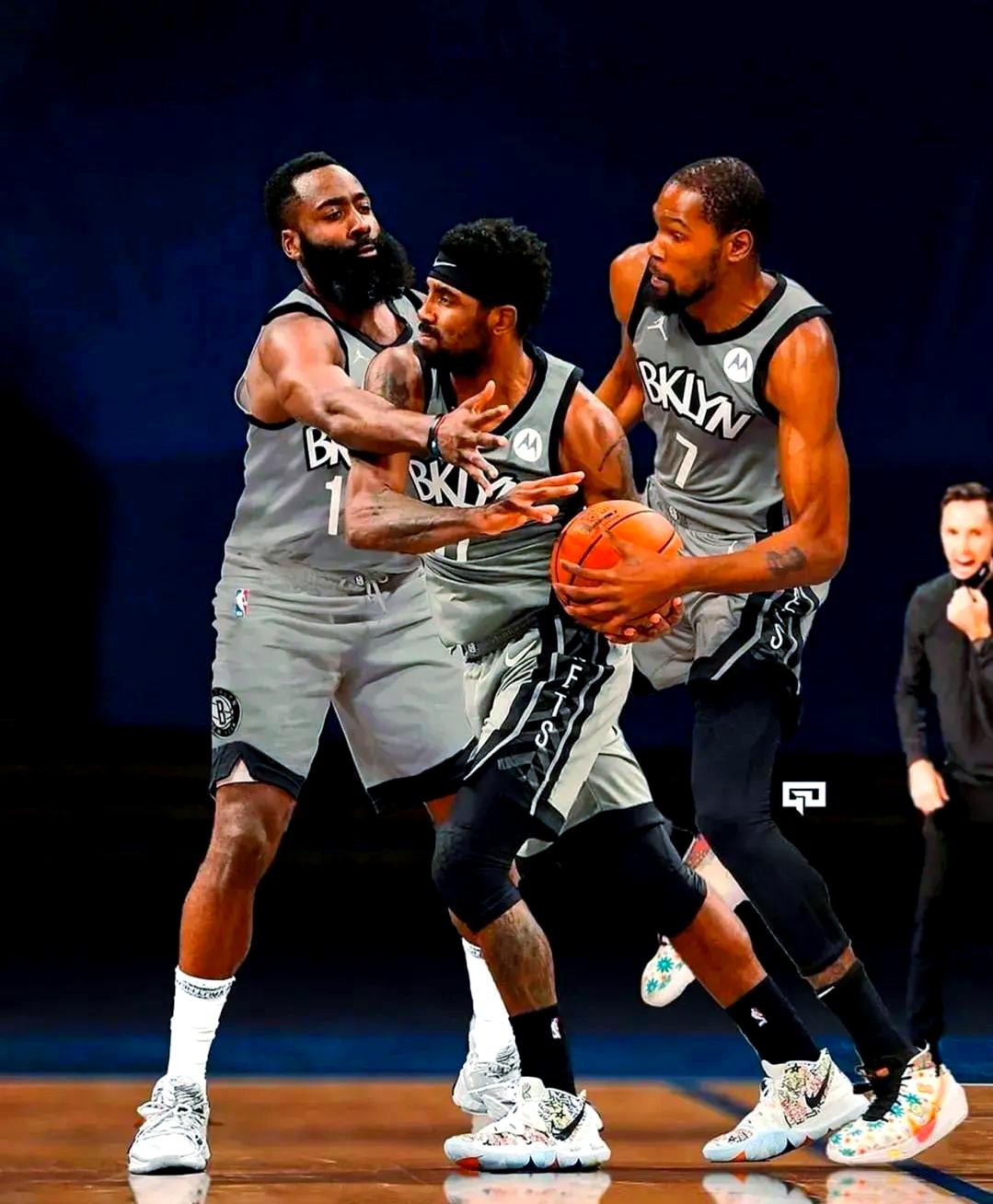 篮网输给凯尔特人,遭遇连败 篮网输给凯尔特人,遭遇连败