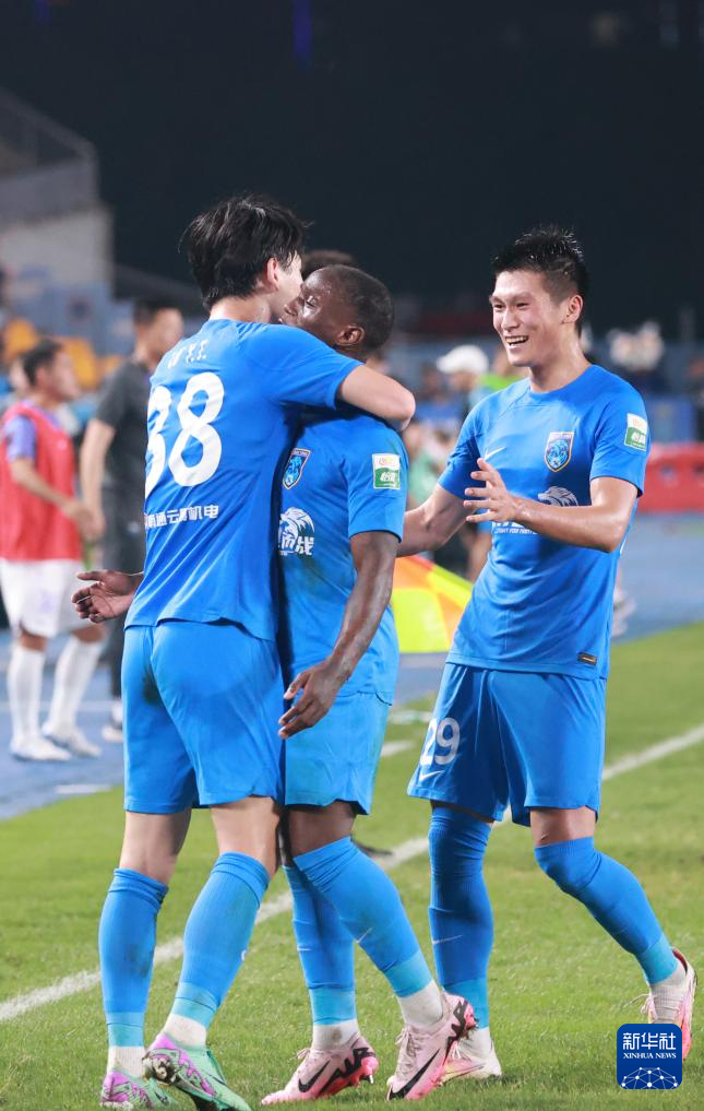 包含实力对比，球队技艺展现，精彩纷呈的词条