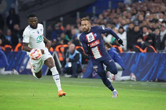 摩纳哥战平对手，保持不败势头