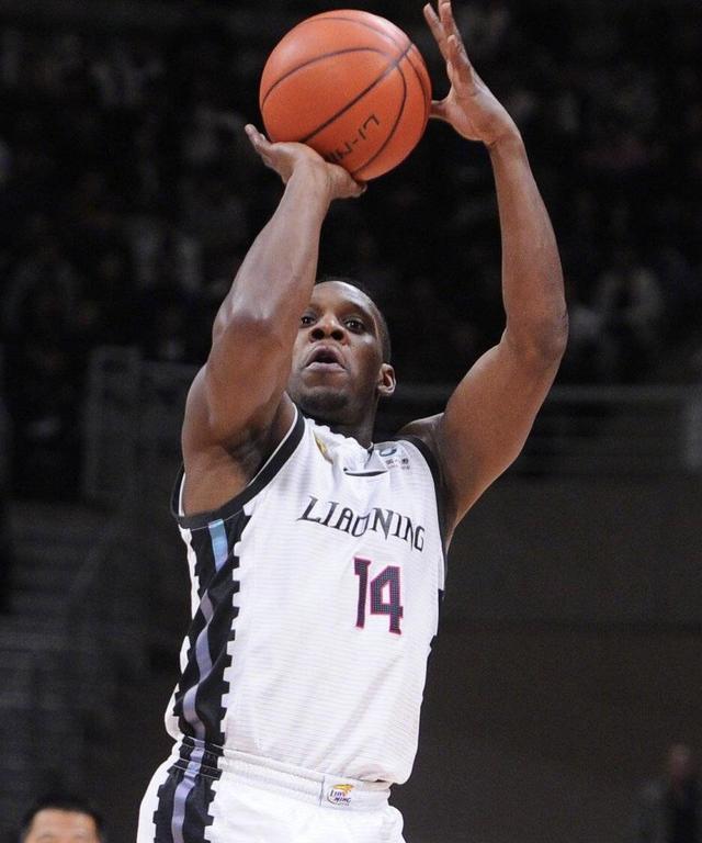 关于金左脚领衔球队挑战魔鬼主场的信息 关于金左脚领衔球队挑战魔鬼主场的信息