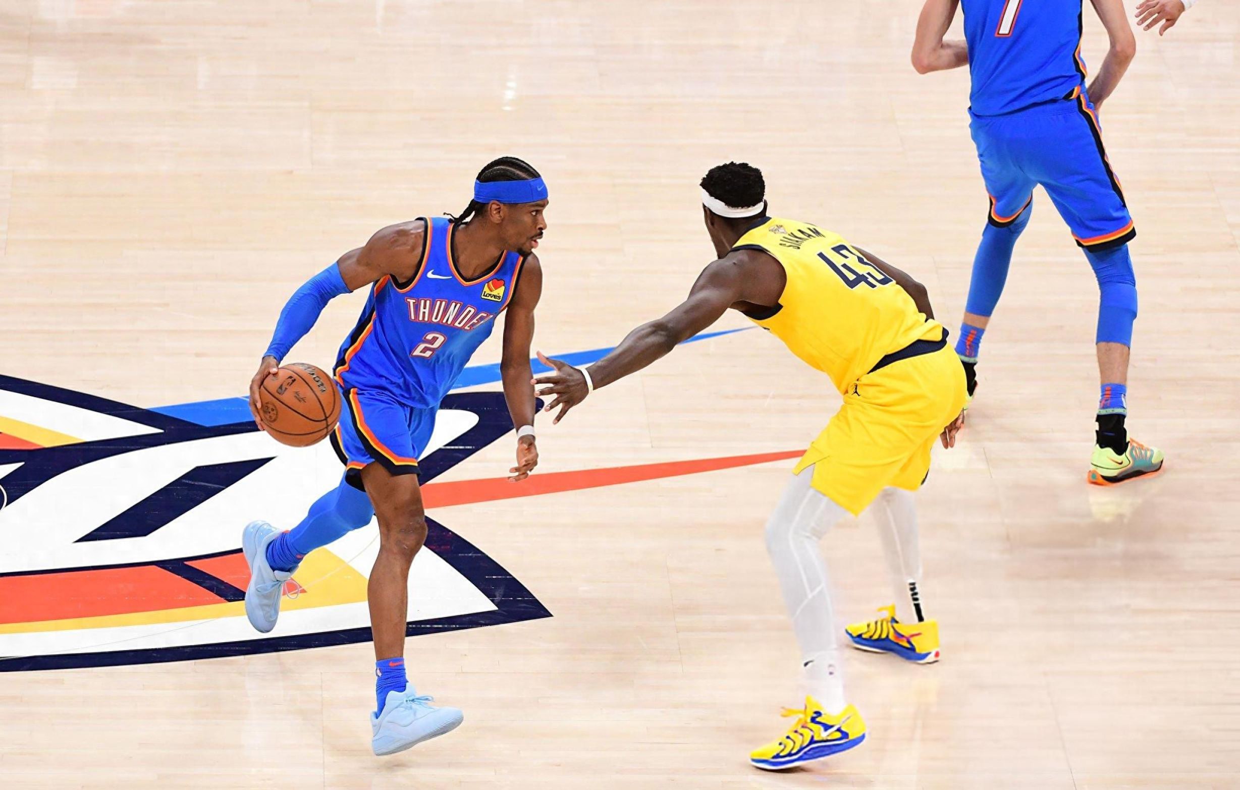 步行者绝杀凯尔特人,霍勒迪点燃赛场的简单介绍 步行者绝杀凯尔特人,霍勒迪点燃赛场的简单介绍