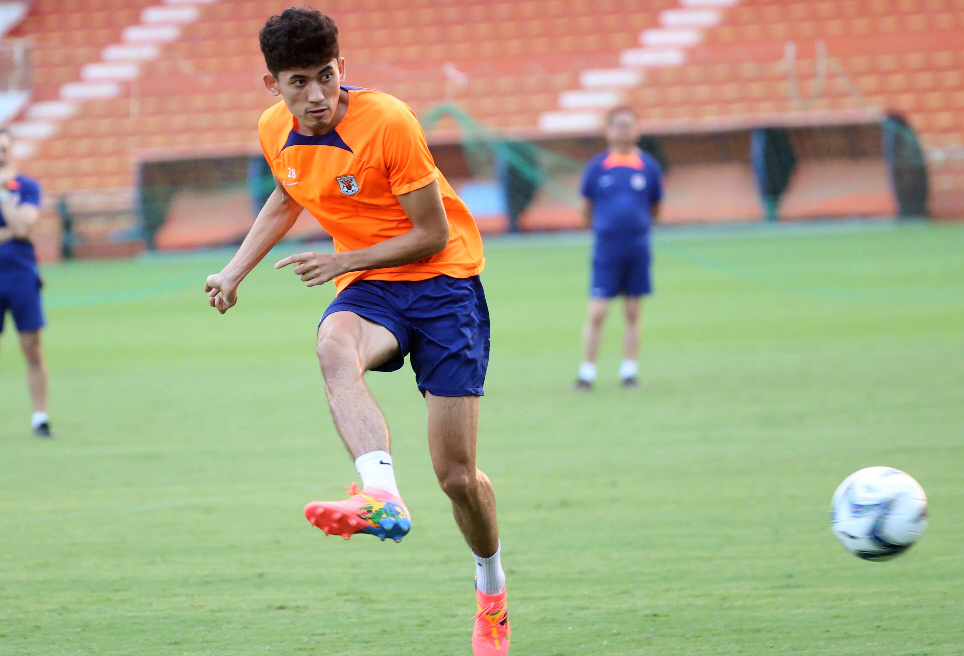 鲁能队员再次斩获金牌，成为焦点人物