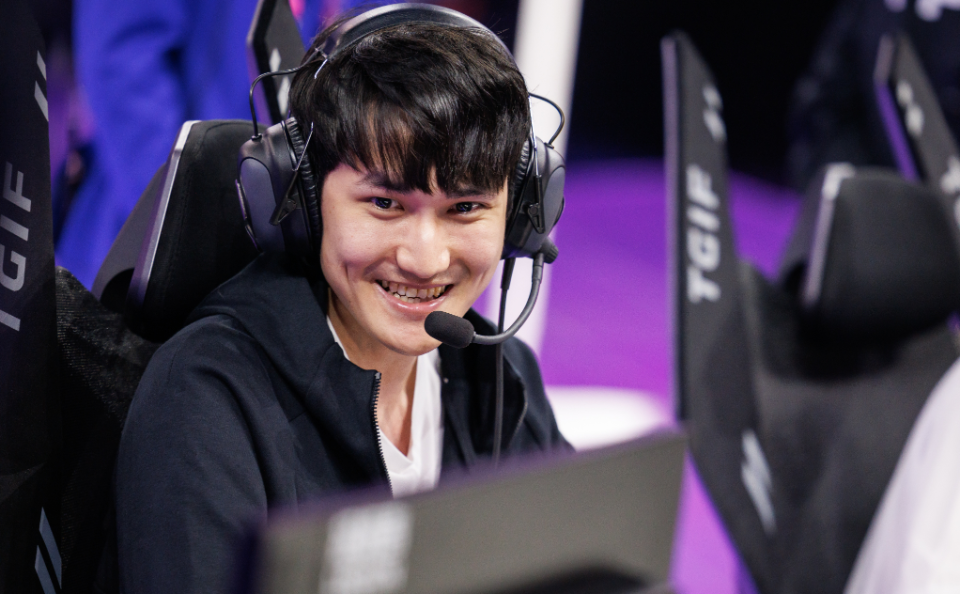 关于WBG力克MAD，Ssumday制霸全场的信息