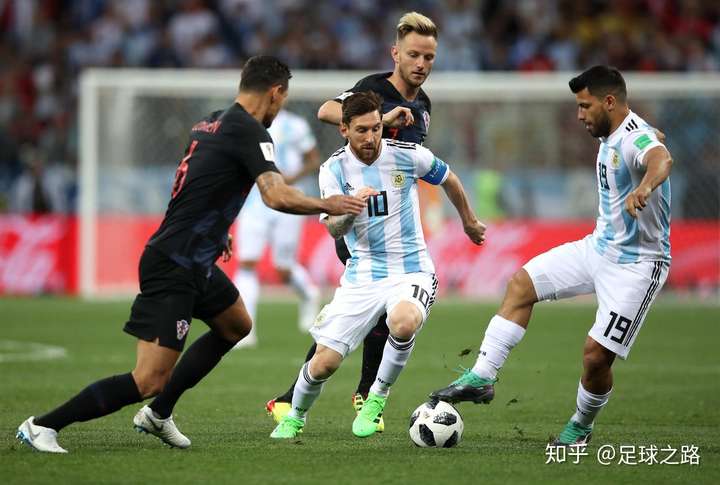 包含欧预赛背景：知名球员实战积累成果的词条