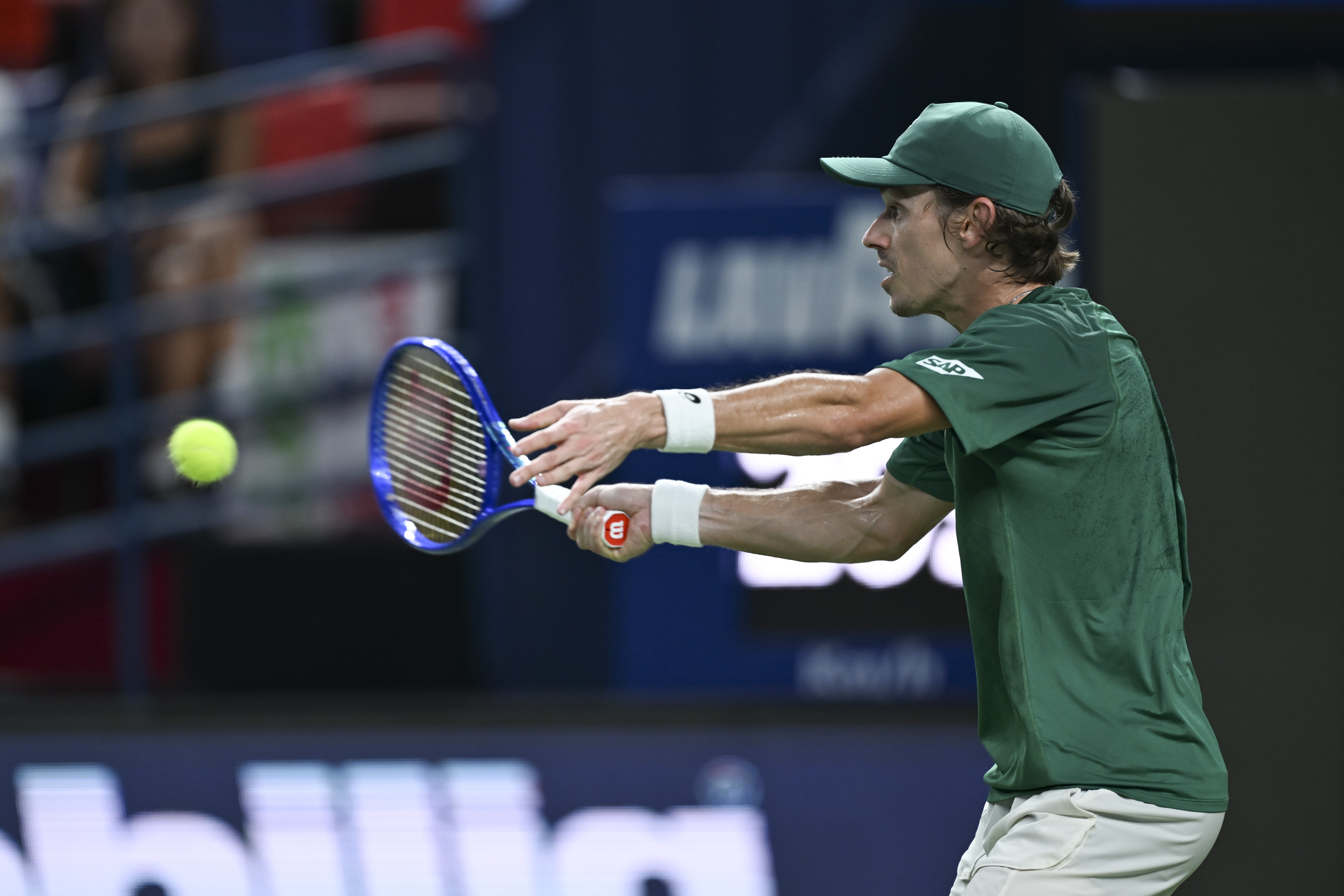 日本网球队爆冷美国网球队,梅德韦杰夫制霸全场的简单介绍 日本网球队爆冷美国网球队,梅德韦杰夫制霸全场的简单介绍