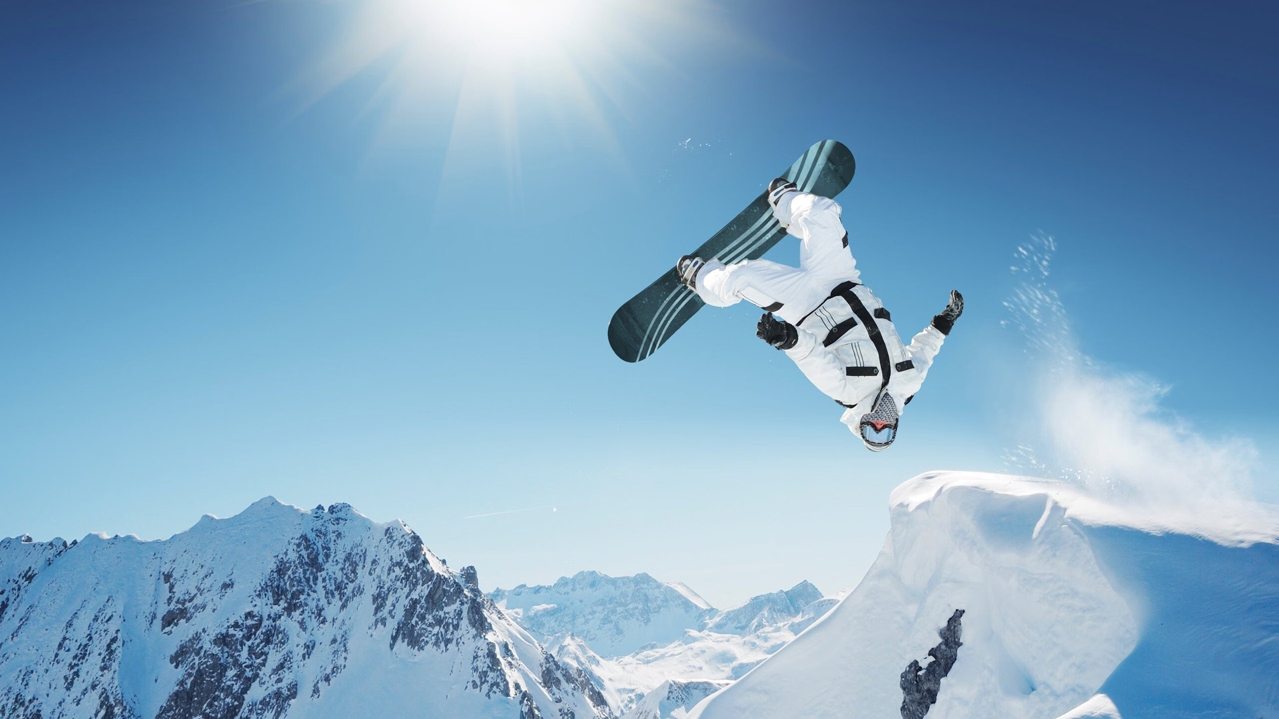 绿茵场上的绝杀与乒乓台边的火焰，当英格兰刺穿德国，许昕正燃烧世界